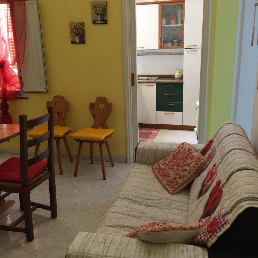 Alloggio Privato Giunic Cagliari Bagian luar foto
