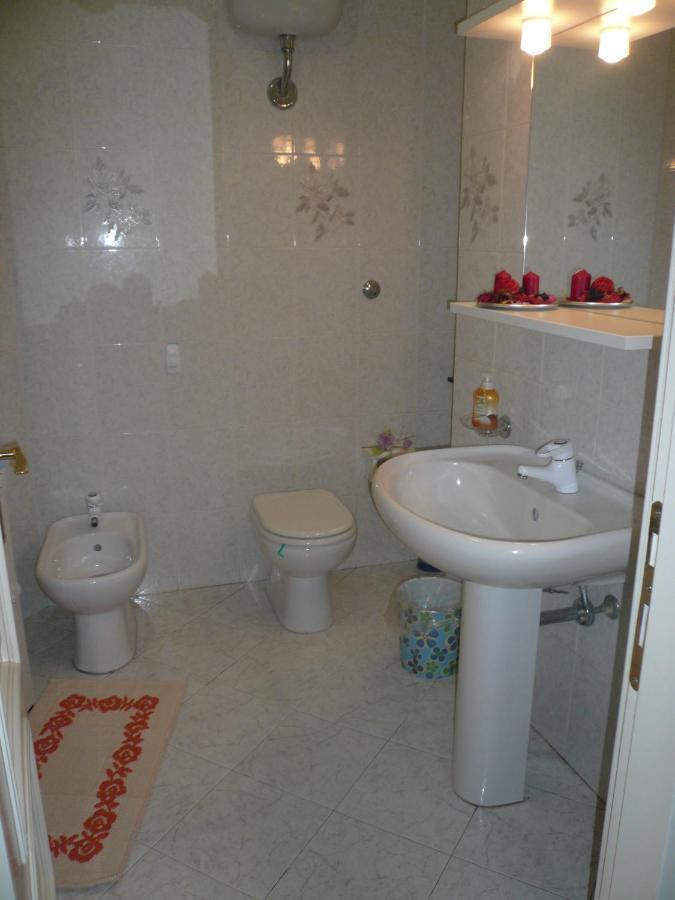 Alloggio Privato Giunic Cagliari Ruang foto
